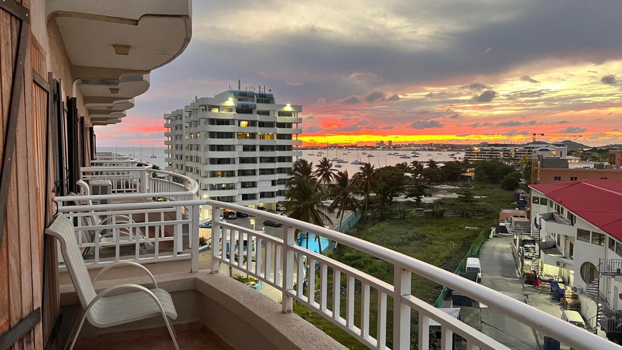 Simpson Bay Suites Dış mekan fotoğraf